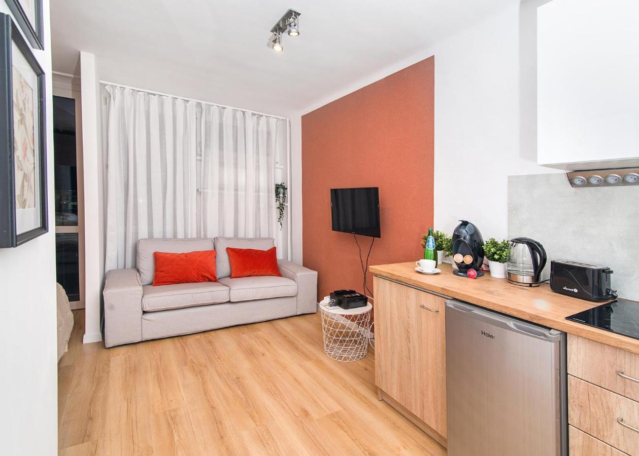 Central Apartments Grzybowska 바르샤바 외부 사진